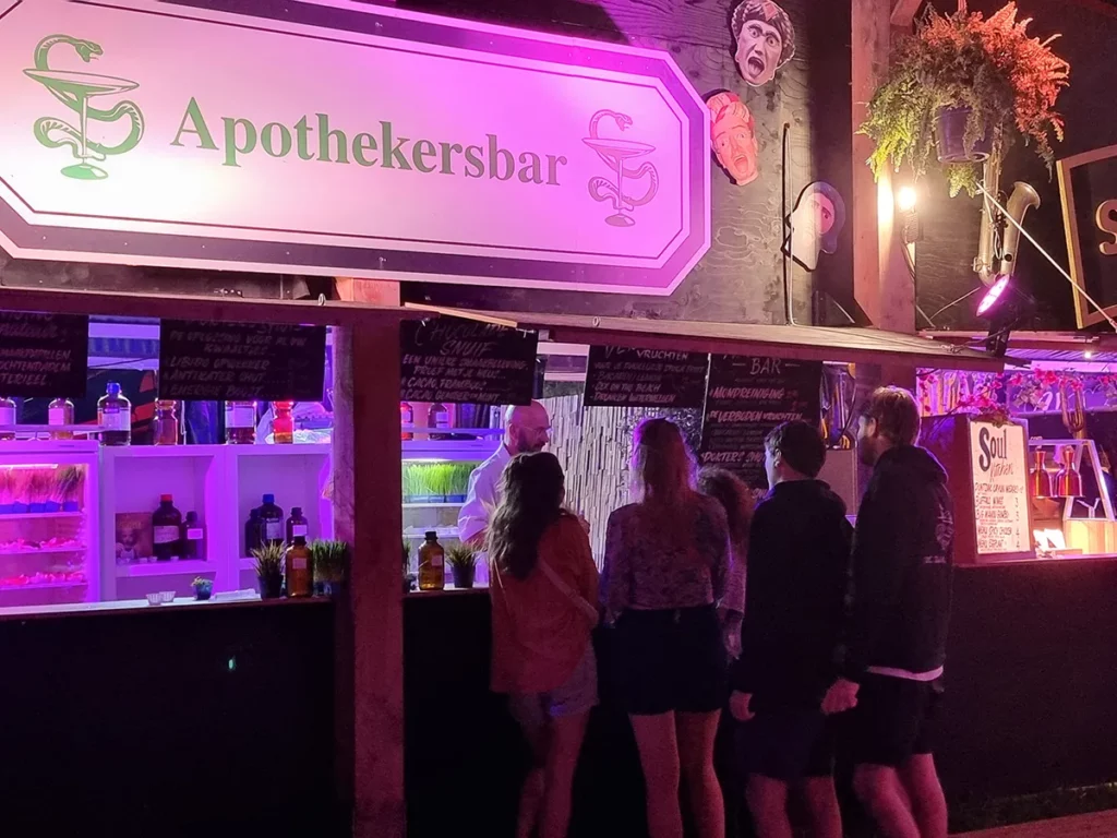 Apothekersbar op Lowlands 2023