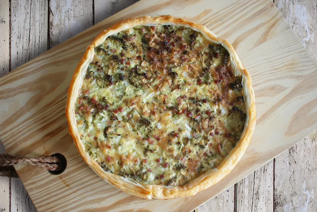 Quiche met broccoli en blauwe kaas